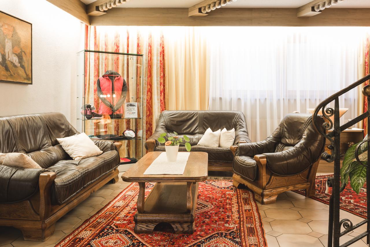 Hotel Garni Tirol لاديس المظهر الخارجي الصورة
