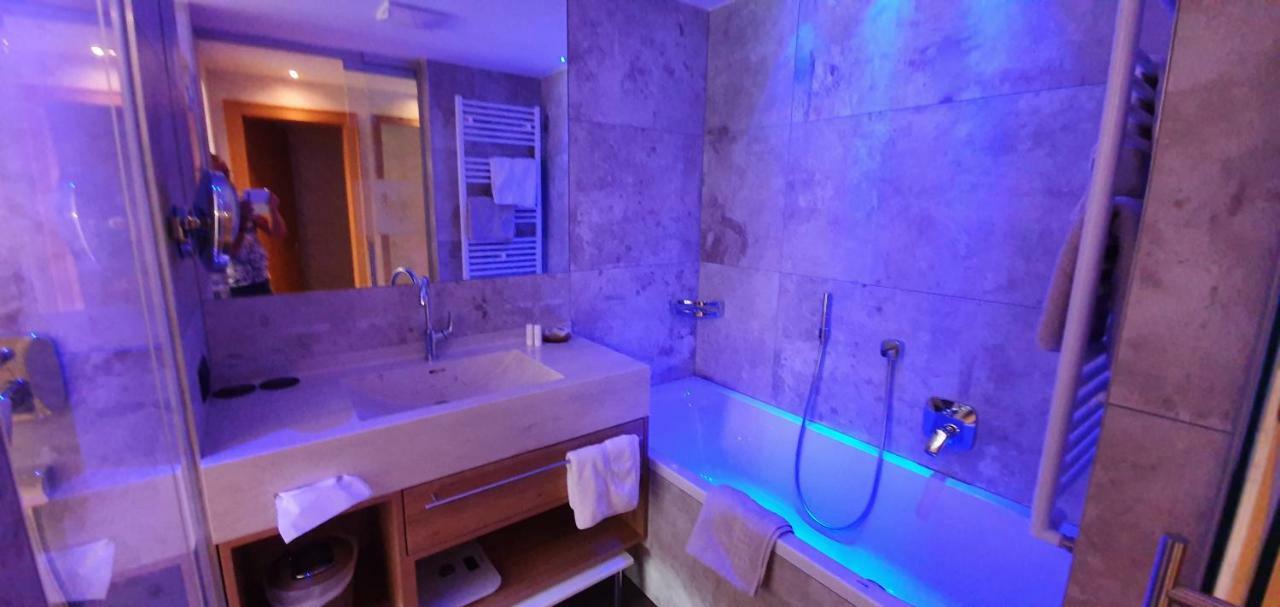 Hotel Garni Tirol لاديس المظهر الخارجي الصورة