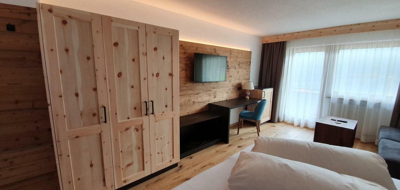Hotel Garni Tirol لاديس المظهر الخارجي الصورة
