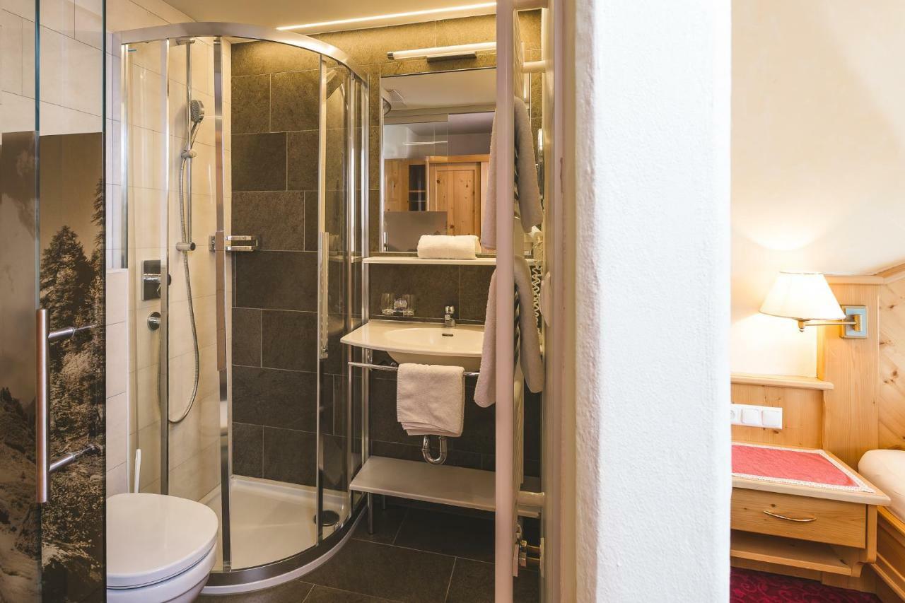 Hotel Garni Tirol لاديس المظهر الخارجي الصورة